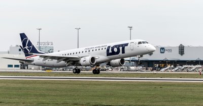 Jak zaoszczędzić na lotach z Warszawy - sprawdzone strategie